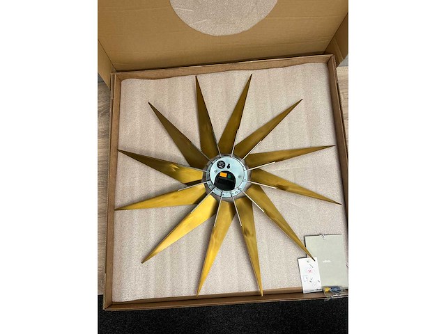 Vitra turbine - design wandklok ø75 - ongebruikt - afbeelding 3 van  12
