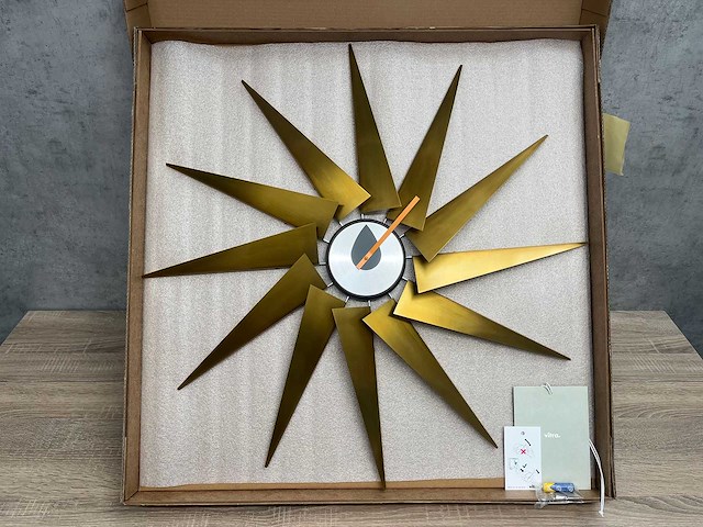Vitra turbine - design wandklok ø75 - ongebruikt - afbeelding 1 van  12
