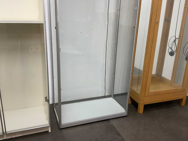 Vitrinekast (3x) - afbeelding 11 van  12