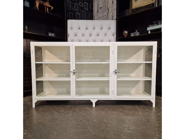 Vitrinekast chesterfield, chesterfield, wit - afbeelding 1 van  6