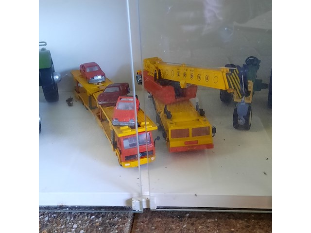 Vitrinekast met miniaturen - afbeelding 5 van  14