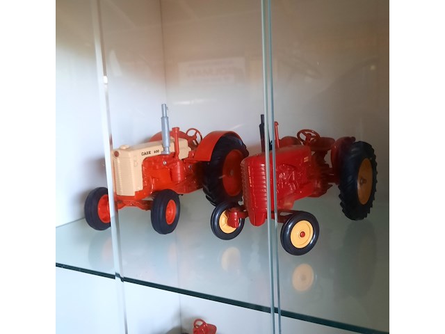 Vitrinekast met miniaturen - afbeelding 7 van  14