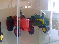 Vitrinekast met miniaturen - afbeelding 8 van  14