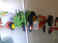 Vitrinekast met miniaturen - afbeelding 12 van  14