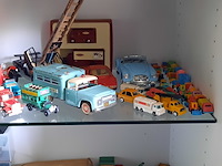 Vitrinekast met miniaturen - afbeelding 12 van  15