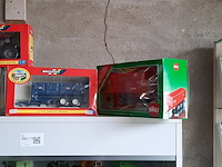 Vitrinekast met miniaturen - afbeelding 7 van  13