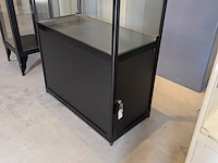 Vitrinekast met verlichting - afbeelding 9 van  9