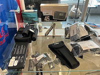 Vitrinekast met zakmessen - afbeelding 4 van  8