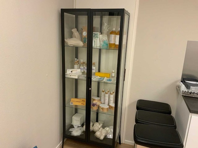 Vitrinekast - afbeelding 1 van  6