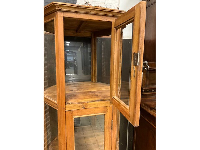 Vitrinekast - afbeelding 4 van  9