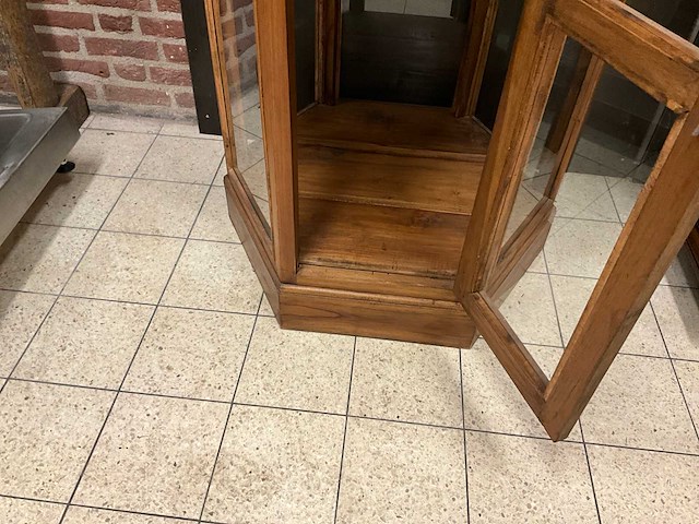 Vitrinekast - afbeelding 6 van  9