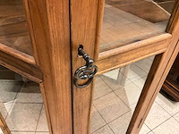 Vitrinekast - afbeelding 8 van  9