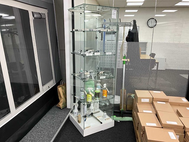 Vitrinekast - afbeelding 1 van  4