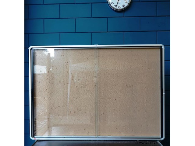 Vitrinekast - afbeelding 1 van  5