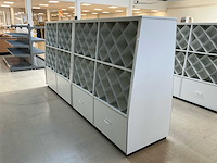 Vitrinekast/knoopkasten (18x) - afbeelding 2 van  5