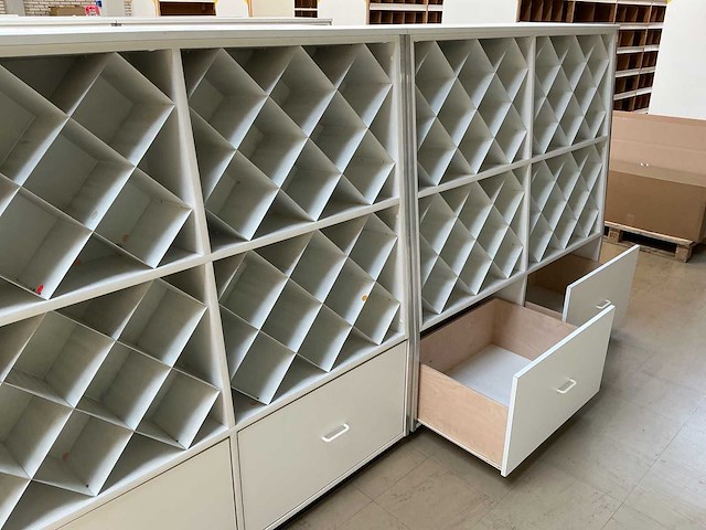 Vitrinekast/knoopkasten (18x) - afbeelding 4 van  5