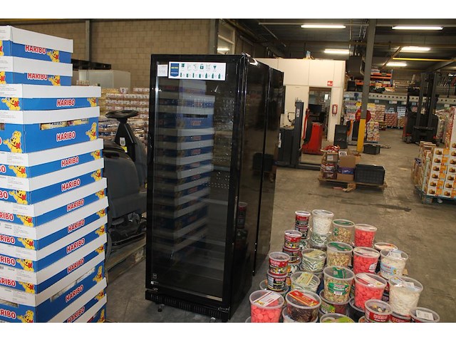 Vitrinekoelkast metro professional. afmeting 62 x 64 x 174 cm. - afbeelding 1 van  4