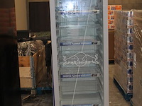 Vitrinekoelkast red bull liebherr gdc mega non ccr xx. 371 liter. afmeting 65 x 70 x 200 cm. - afbeelding 2 van  8