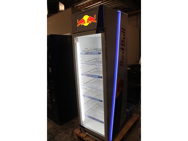 Vitrinekoelkast red bull liebherr gdc mega non ccr xx. 371 liter. afmeting 65 x 70 x 200 cm. - afbeelding 6 van  8