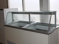 Vitrinevriezer ijssalon hussmann dcc012208 met 16 gastronorm bakken. afmeting 172 x 66 x 125 cm. - afbeelding 2 van  3