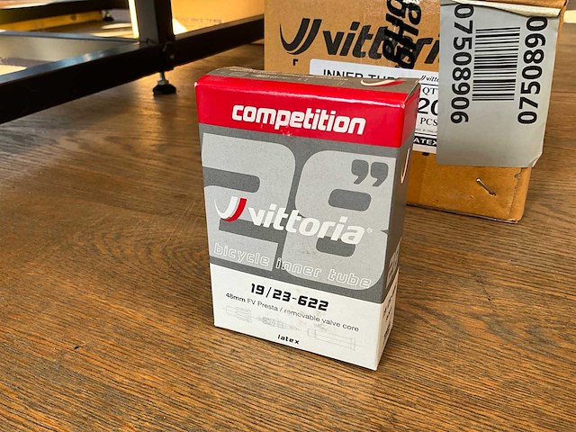 Vittoria competition 19/23-622 fv presta ventiel 48mm binnenband (19x) - afbeelding 1 van  2