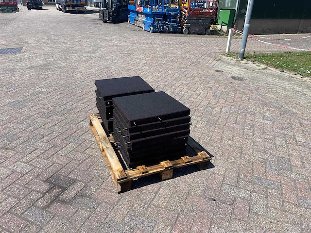 Vivoo playground rubberen tegel (16x) - afbeelding 5 van  6