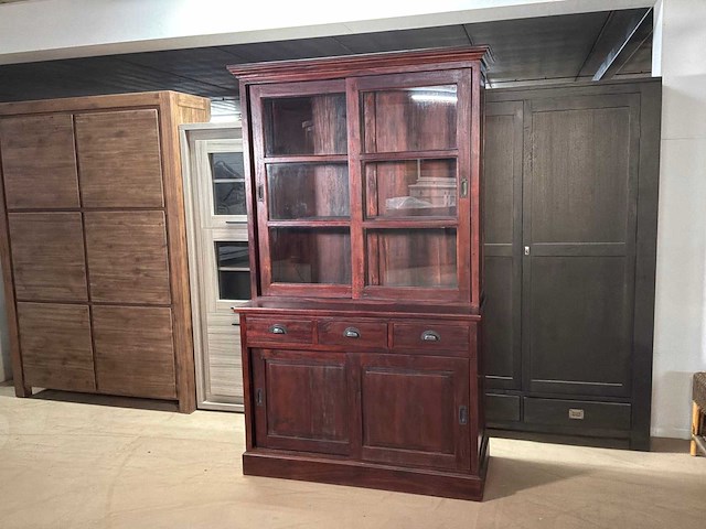 Vladimir buffetkast - afbeelding 1 van  6