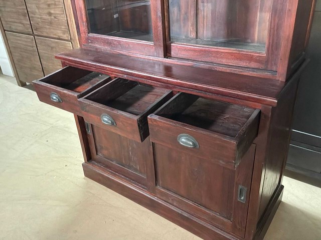 Vladimir buffetkast - afbeelding 5 van  6