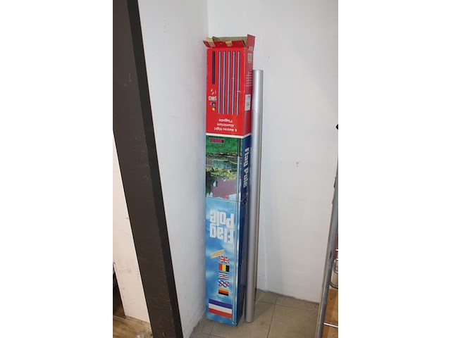 Vlaggenmast flagpole met grondpaal en accessoires. aluminium met hoogte 6 meter. - afbeelding 2 van  3