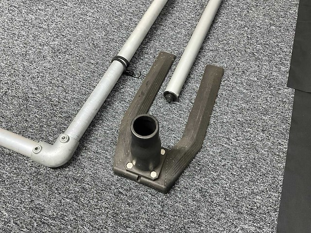 Vlaggenmast & steigerbuis spandoekframe - afbeelding 5 van  6