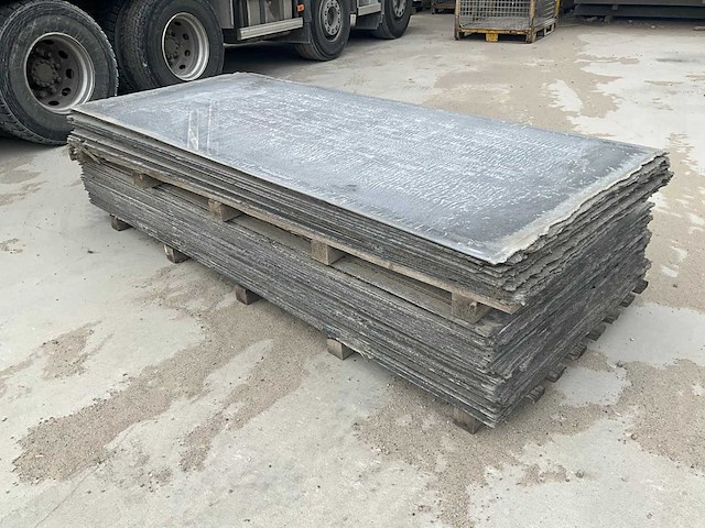 Vlakke asbestvrije cementplaat 250x110x0.6 ca. 60m2 - afbeelding 1 van  6