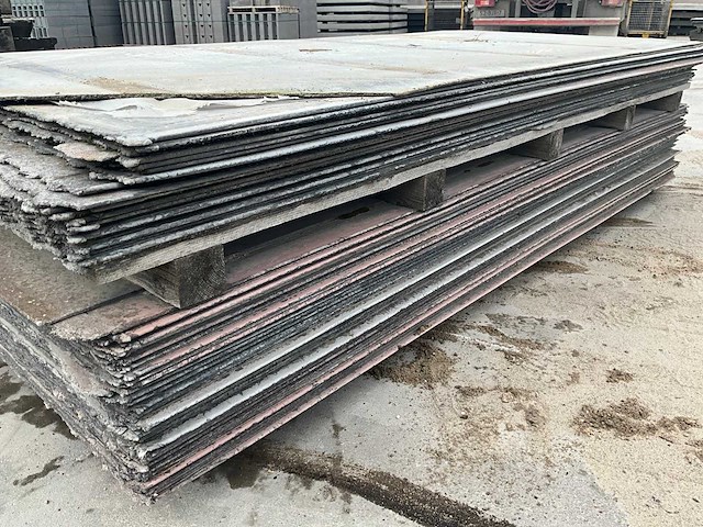 Vlakke asbestvrije cementplaat 250x110x0.6 ca. 60m2 - afbeelding 6 van  6