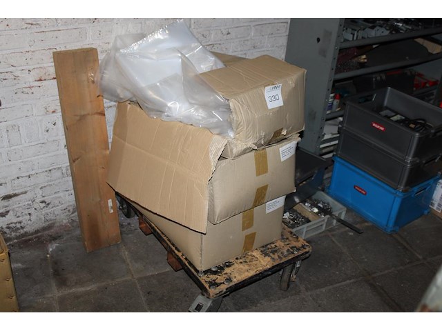 Vlakke pe zakken 90 x 120 cm in 3 dozen. ruim 250 stuks. - afbeelding 1 van  2