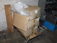 Vlakke pe zakken 90 x 120 cm in 3 dozen. ruim 250 stuks. - afbeelding 1 van  2