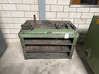 Vlaktafel met opspan gereedschap