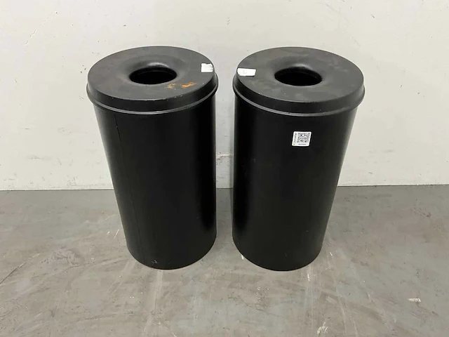 Vlamdovende afvalbak (2x) - afbeelding 1 van  3