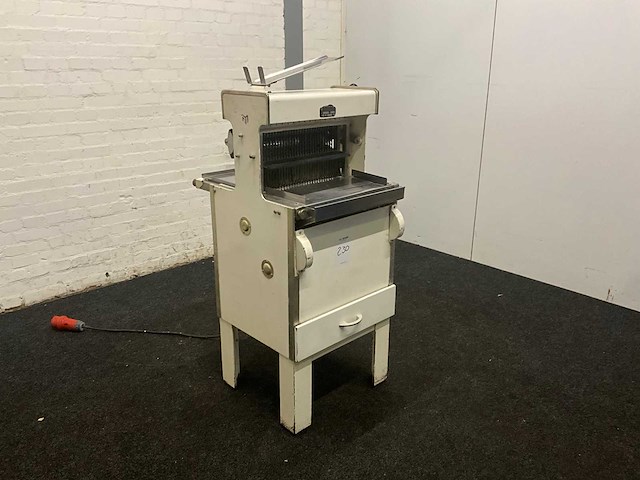 Vlb broodsnijmachine - afbeelding 5 van  10