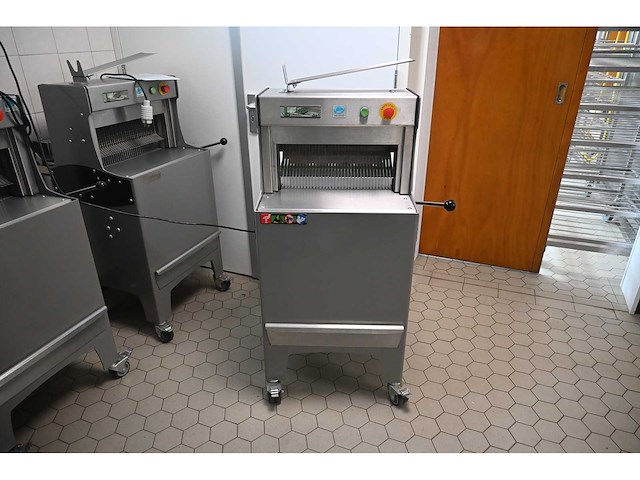 Vlb pano 45 - 12,5mm rvs automatische broodsnijmachine - afbeelding 3 van  6