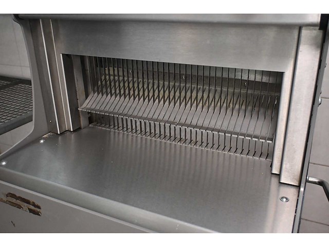 Vlb pano 45 - 12,5mm rvs automatische broodsnijmachine - afbeelding 4 van  6