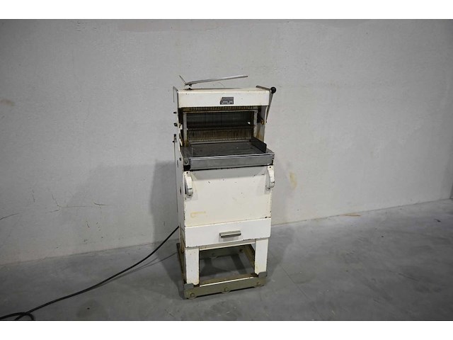 Vlb vlo 40/7 broodsnijmachine - afbeelding 1 van  5