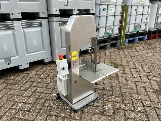 Vleeszaagmachines en staafmixer - afbeelding 8 van  13