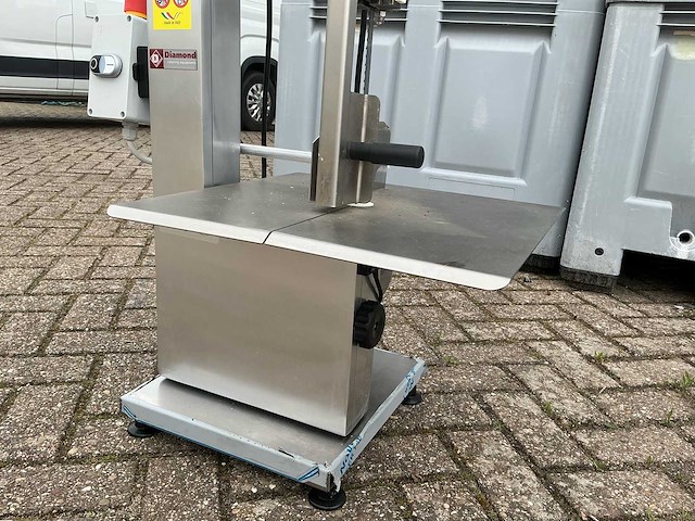 Vleeszaagmachines en staafmixer - afbeelding 13 van  13
