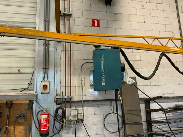 Vlh e 400s mig lasapparaat met regelunit op zwenkarm - afbeelding 11 van  12