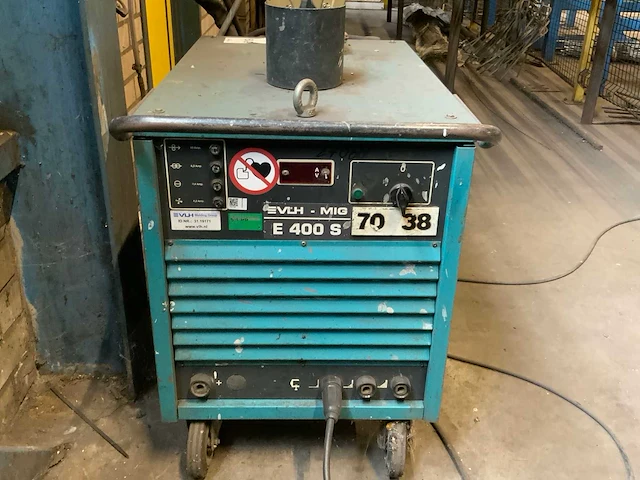 Vlh e 400s mig lasapparaat met regelunit op zwenkarm - afbeelding 4 van  10