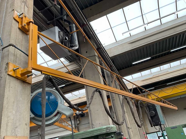 Vlh e505s mig lasapparaat met regelunit op zwenkarm - afbeelding 15 van  17