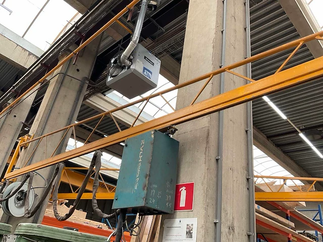 Vlh e505s mig lasapparaat met regelunit op zwenkarm - afbeelding 3 van  17
