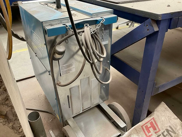 Vlh syn mag 5100 / dvk5100 mig / mag lasapparaat met regelunit op zwenkarm - afbeelding 9 van  12