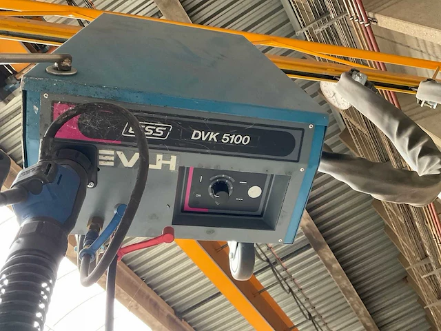 Vlh syn mag 5100 / dvk5100 mig / mag lasapparaat met regelunit op zwenkarm - afbeelding 2 van  11