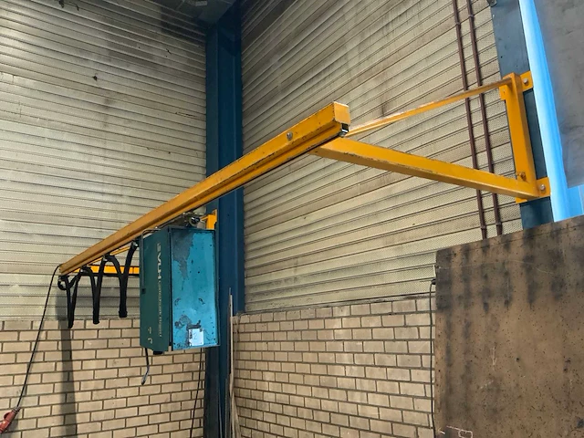 Vlh tr280s mig lasapparaat met bovenloopsysteem - afbeelding 7 van  7