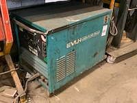 Vlh tr280s mig lasapparaat met regelunit op zwenkarm